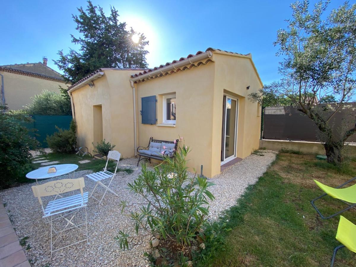 Gite Lou Sabai Au Pied Des Dentelles De Montmirail, Piscine Partagee Aubignan Exteriör bild